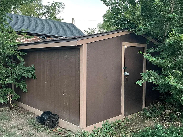 Shed for storage.
