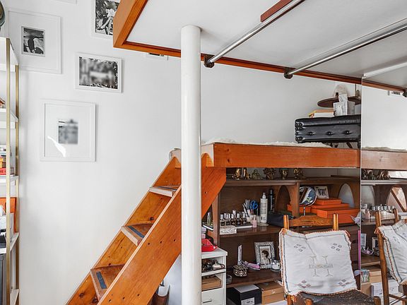 5th image of 121 W 82nd St APT 2A