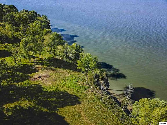 4th image of 420 Water View Ln