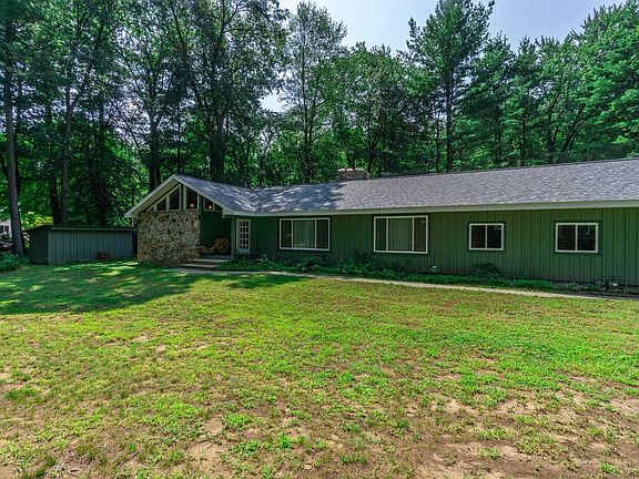 3rd image of 9 Pineview Ln
