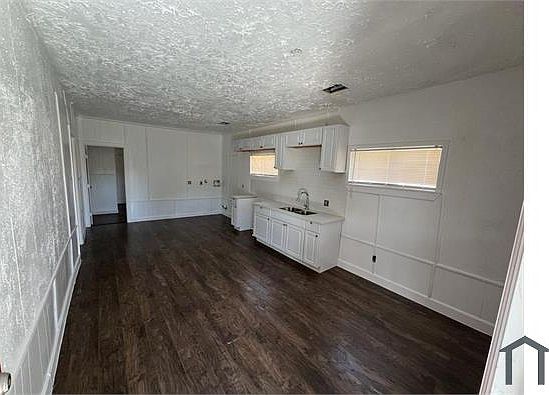 3rd image of 741 10th St #A