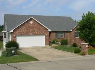 108 Will Ct, Washington, MO 63090