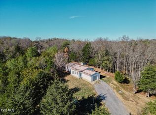 2700 Moore Ridge Rd, Bybee, TN 37713