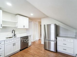 23 Slade St, Pawtucket, RI 02861