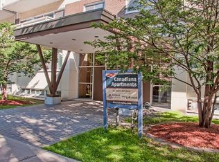 60 Daly Ave #403, Ottawa, ON K1N 6E5