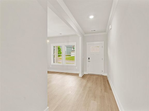 2nd image of 142 Willoughby Way