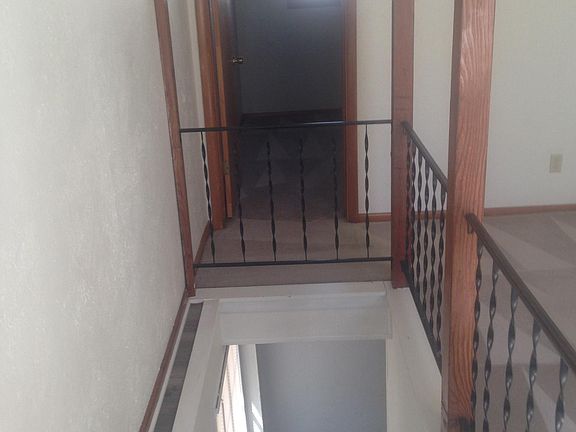 2nd image of 1728 Laramie St APT 5