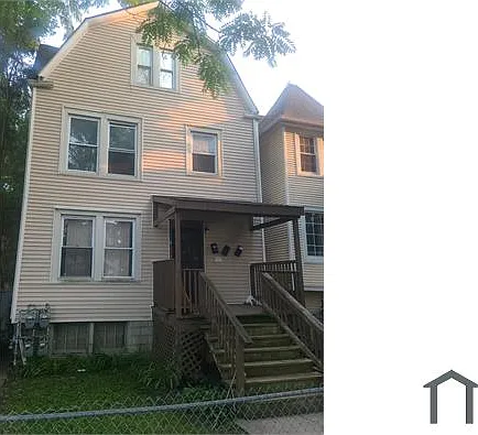 621 E 92nd Pl #1