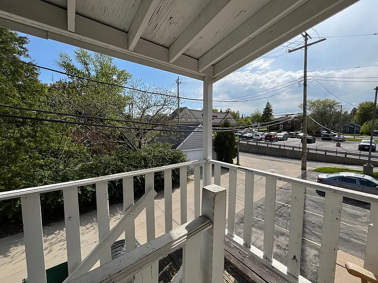 7505 W Center St — Photo 13