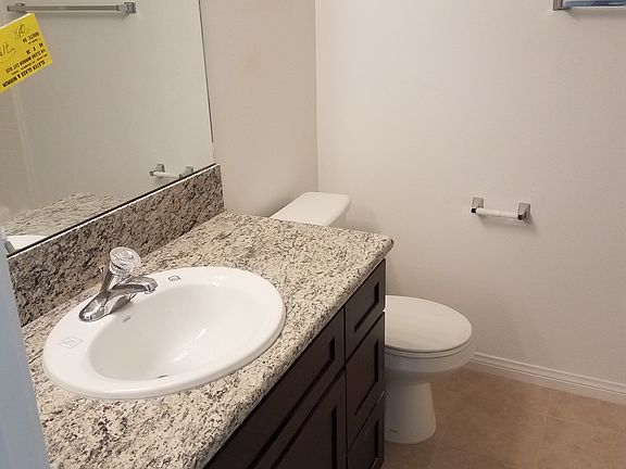 5th image of 15189 Masline St