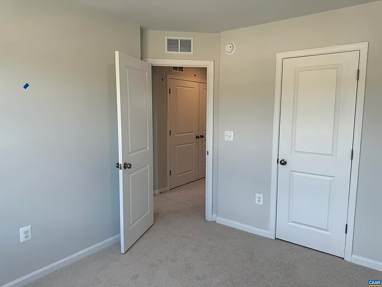 37 Laurin St — Photo 15