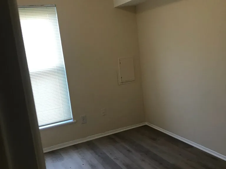 2727 Rhawn St #8A — Photo 11