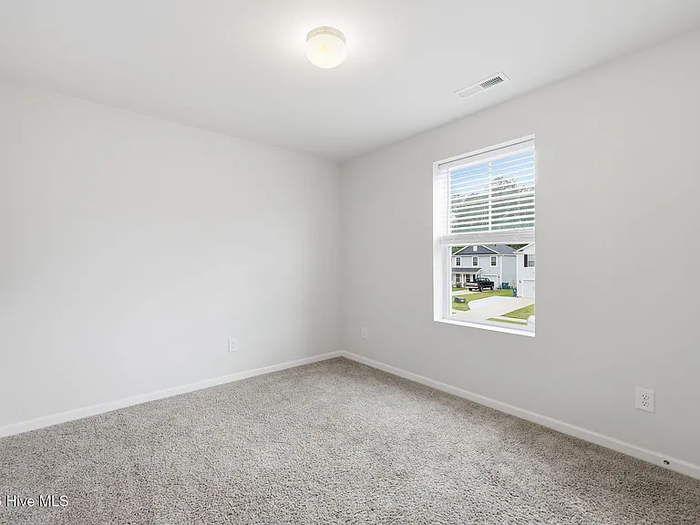 821 Conductor Ct — Photo 27