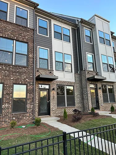 3735 S Tryon St Photo 1