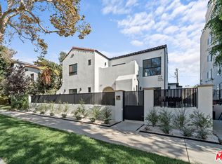 162 N Almont Dr, Beverly Hills, CA 90211
