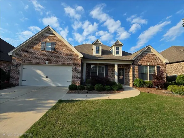 3898 Heirloom Loop Ct, Buford, GA 30519