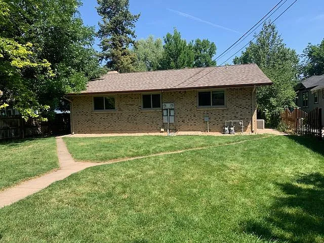 1519 W Mountain Ave — Photo 20