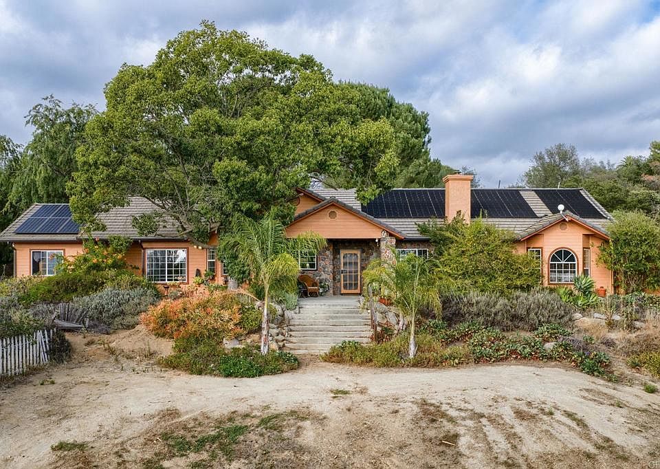 1st image of 19079 Paradise Mountain Rd
