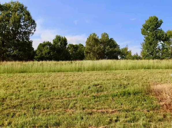 61 Kelsey Joe Ln, Eddyville, KY 42038