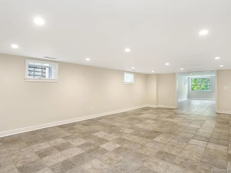 588 Weed St — Photo 31