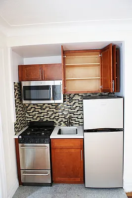 Rented by Chris Stewart, LREB | media 4