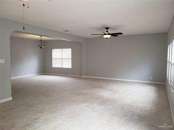 3rd image of 4709 Violet Ave