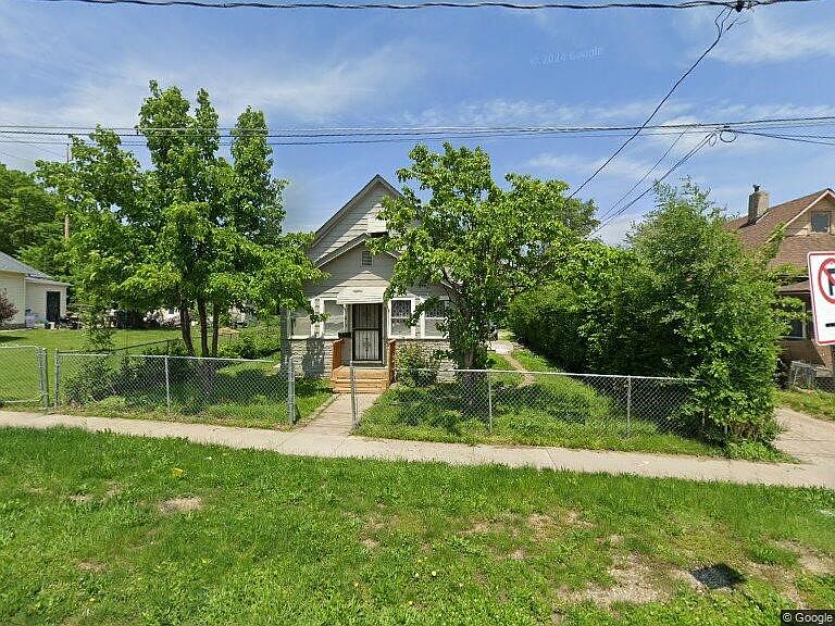 1st image of 215 Clark St