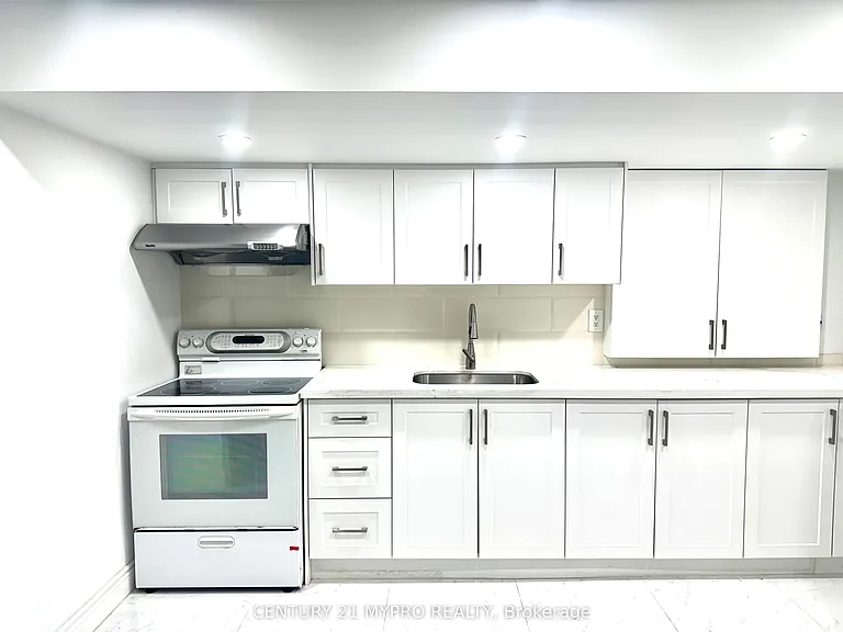 102 Worthing Ave — Photo 1