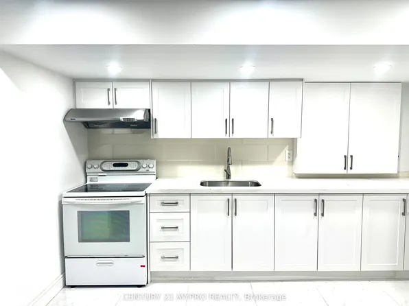 102 Worthing Ave, Markham, ON L3S 4J9