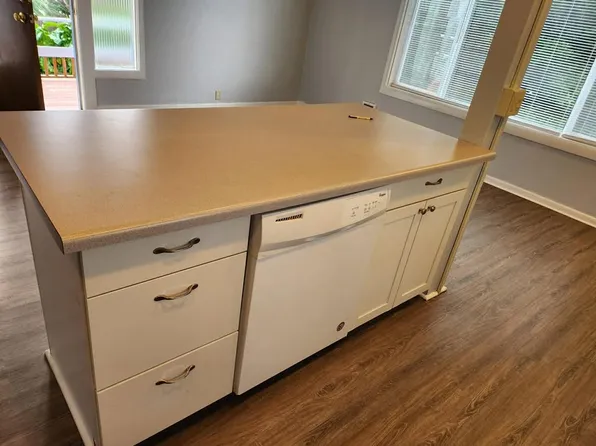 1774 1/2 Union Ave, North Bend, OR 97459