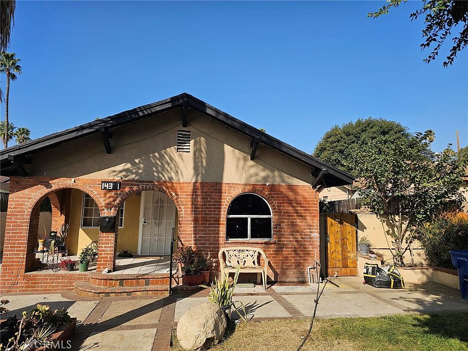 1st image of 14381 Chatsworth Dr