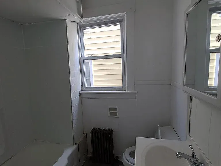 380 Washington St #2 — Photo 9
