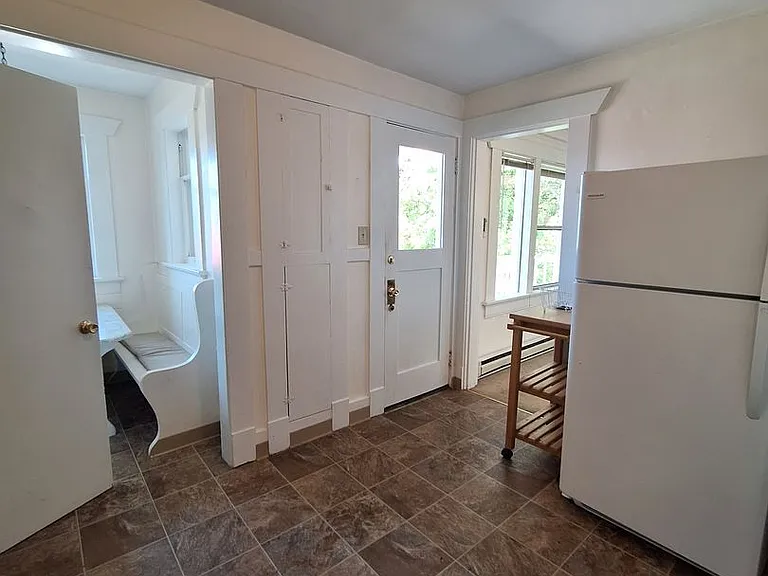 703 N Garden St #B — Photo 7