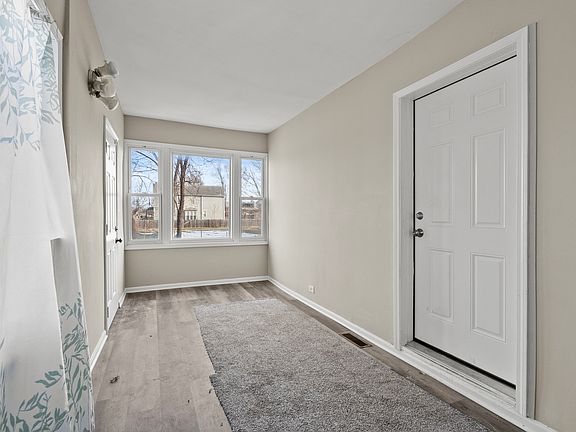 3rd image of 503 W 81st St