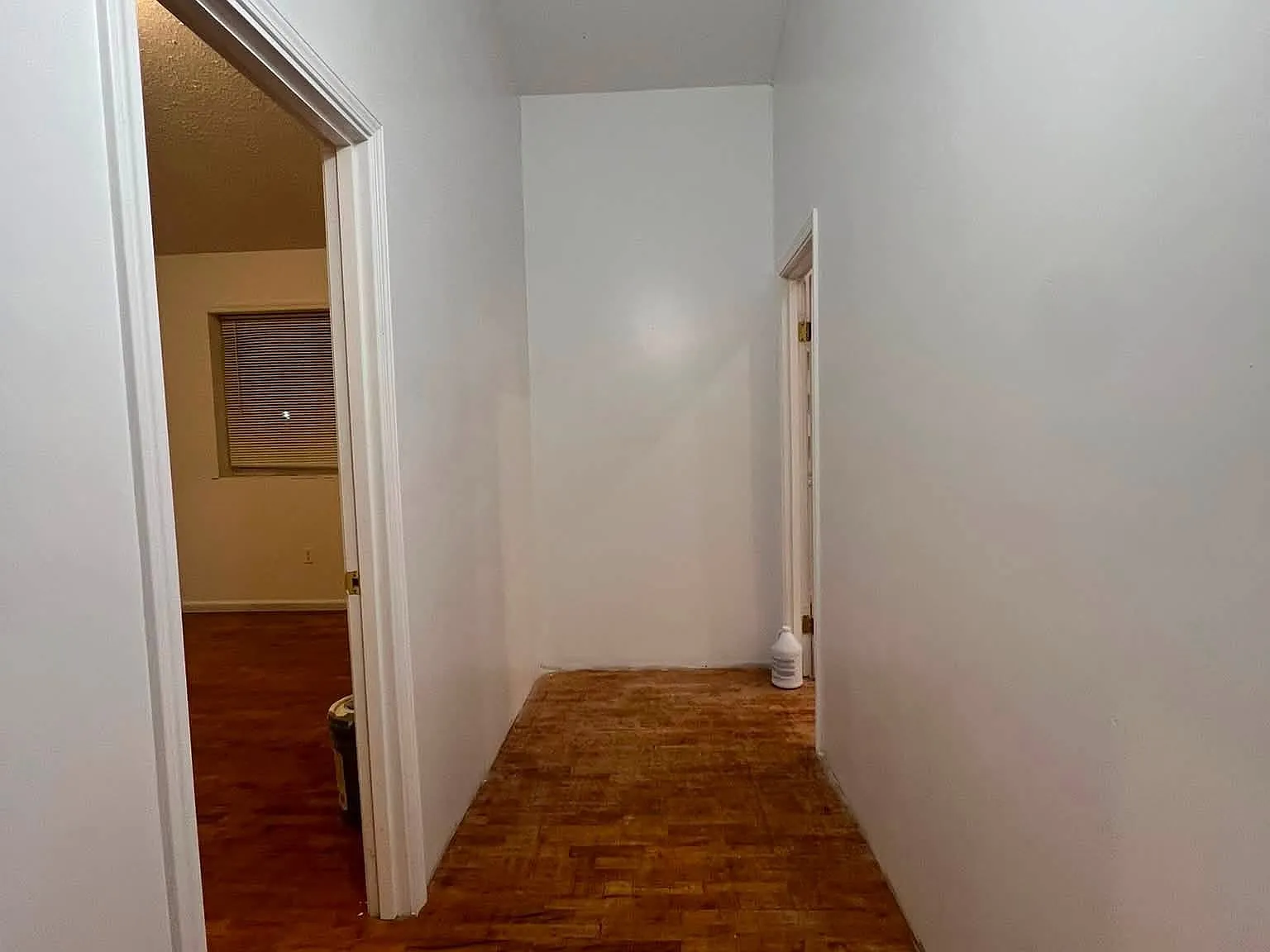 3 bed, 1200 sqft, $2,000 — Photo 3