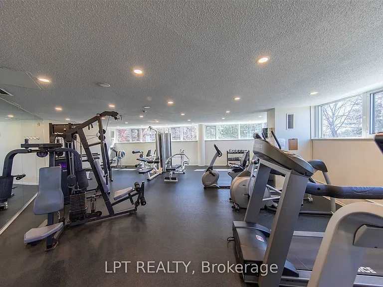 10 Dean Park Rd #1101 — Photo 9