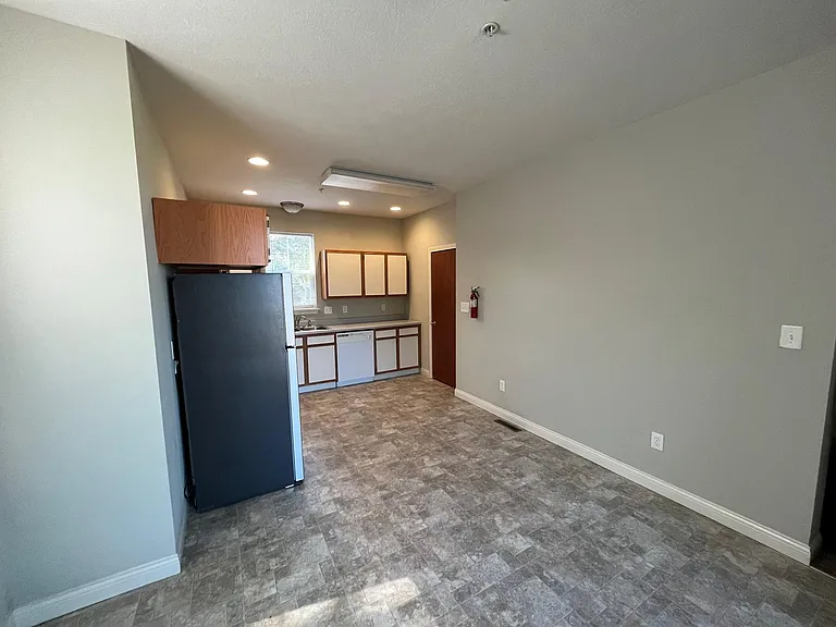 1116 N Walnut St #3 — Photo 8