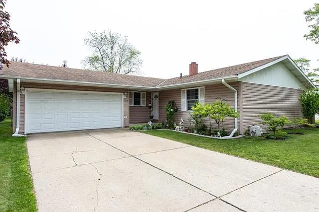 9957 W Oak Forest Dr photo 1