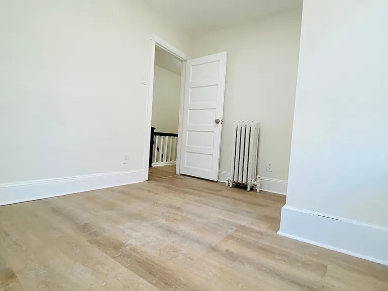 117 Wayne Ave #MAIN — Photo 16