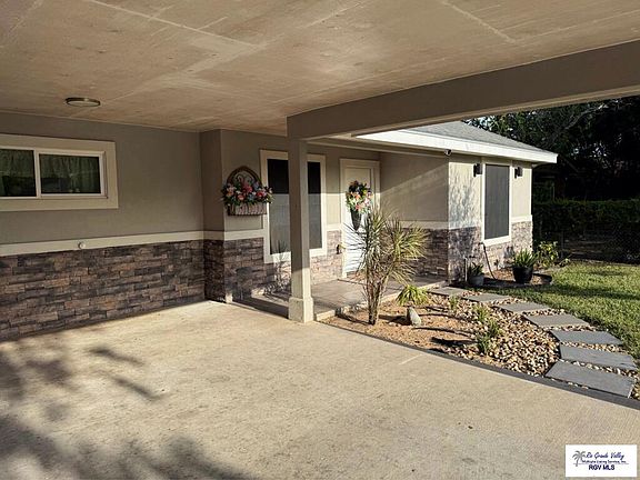 4th image of 58 East Dr