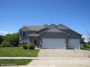 1158 Hill City Ct NE, Pine Island, MN 55963