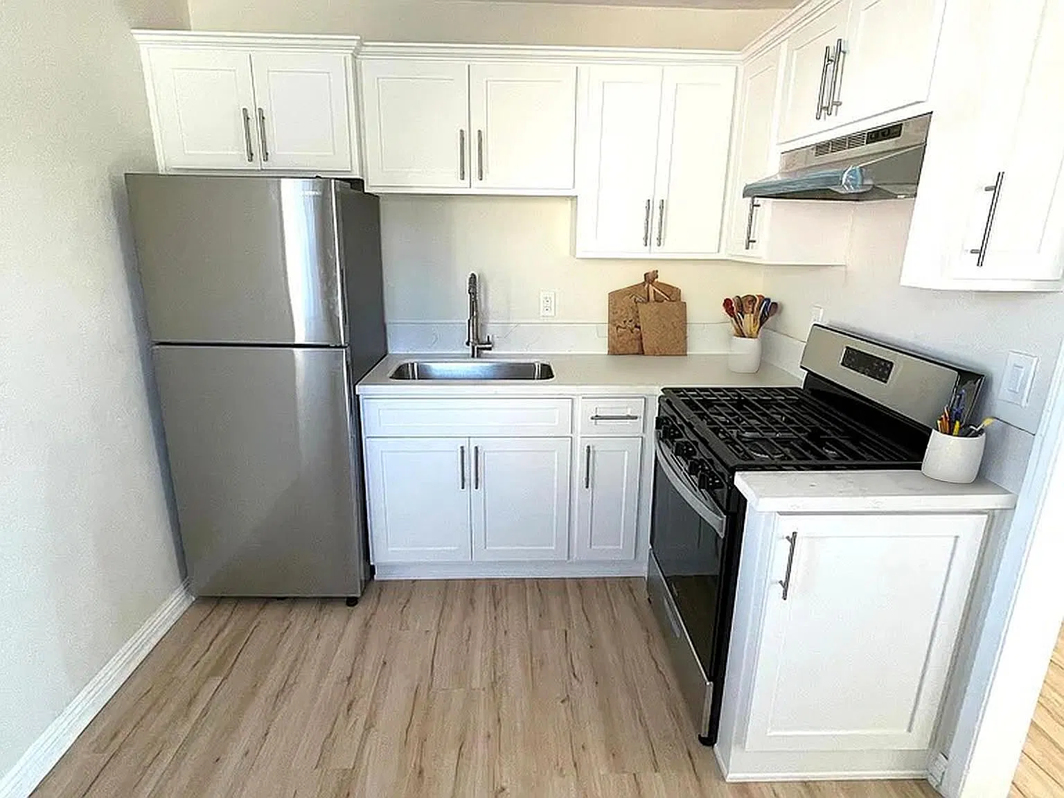 1 bed, 550 sqft, $1,695 — Photo 3