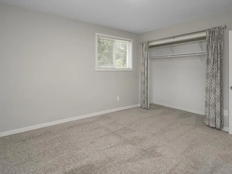 306 4th Ave NW #2 — Photo 9