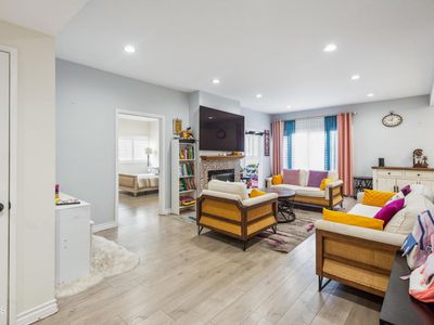 221 E Lexington Dr APT 204, Glendale, CA, 91206
