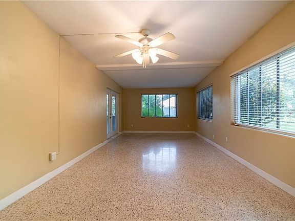 4th image of 3002 Illingworth Ave