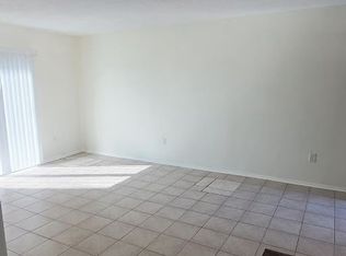 18661 Libra Cir #3-1-4, Huntington Beach, CA 92646