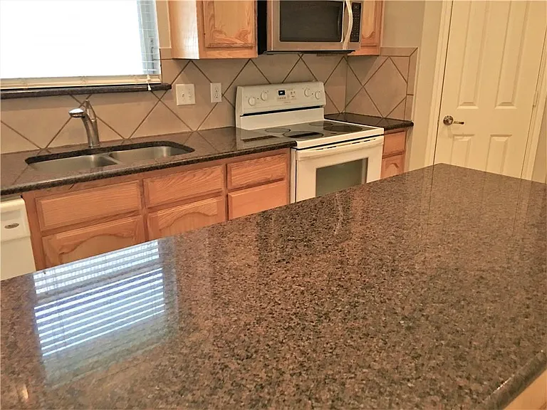 8004 Ranchvale Ln — Photo 9
