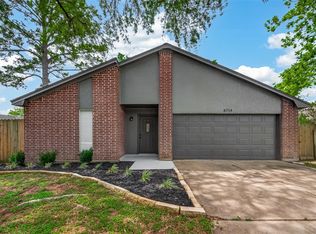 4714 E 39th St, Dickinson, TX 77539