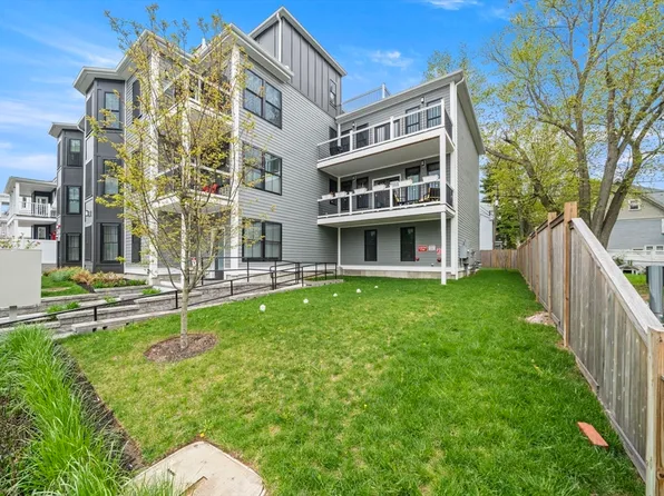 43 Withington St #3, Dorchester Center, MA 02124