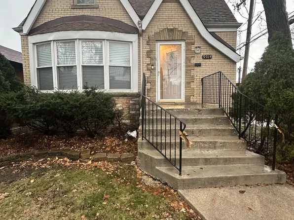 9514 S Bell Ave, Chicago, IL 60643